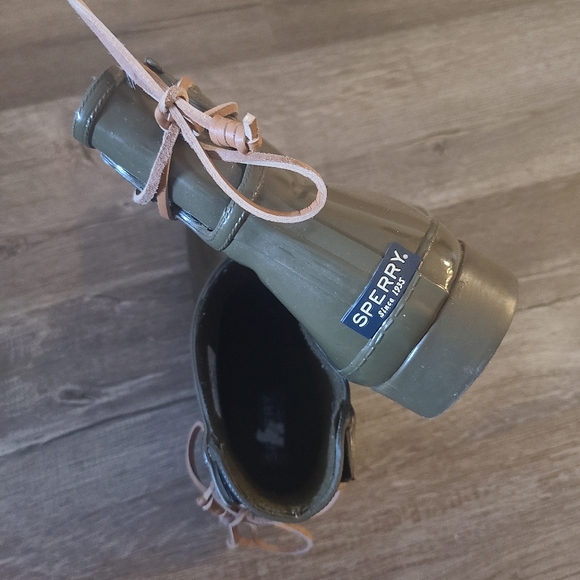 SPERRY WALKER TURF RAIN BOOTS HTF ARMY GREEN Color! - Picture 2 of 4